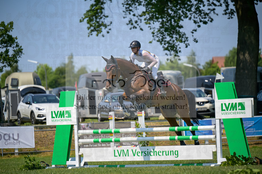 Reitturnier Voxtrup | Entdecke hochwertige Reitturnierfotos von Foto Oger. Professionell, emotional und authentisch – jetzt Lieblingsmomente im Shop bestellen.Deutschlandweite Turnierfotografie. - Realisiert mit Pictrs.com