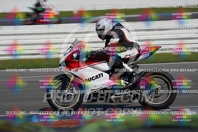 2022_05_09_PBK_22232 | Sportfotografie; SlowMotion; Video; Rennstrecke; Hafeneger; RSE; Speer; Trackday; Motorsportarena; Hockenheimring; Brno; Most; Barcelona; Valencia, Benny; Kaetzmer;