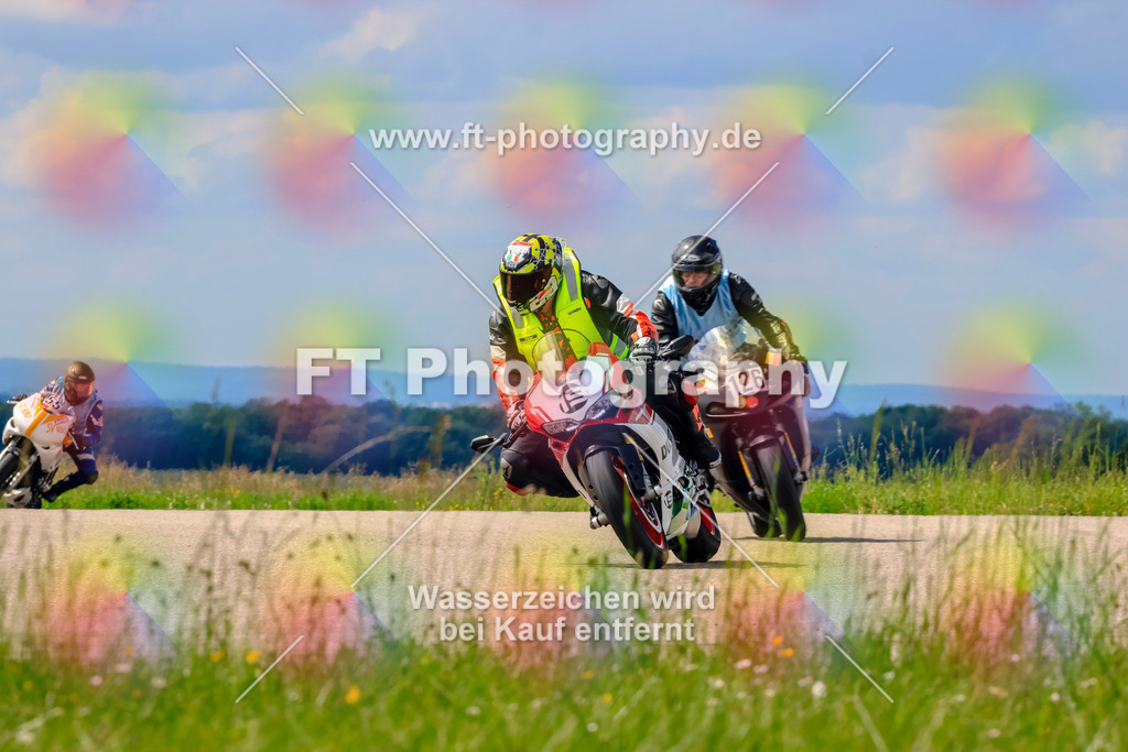 MotoTeam-0846 | Hier findet Ihr Bilder von Touristenfahrten auf der Nürburgring Nordschleife oder von anderen Veranstaltungen die ich besucht habe. Viel Spass beim Durch Schauen 