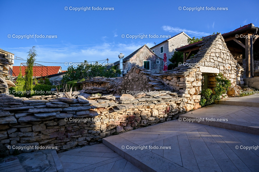 Kroatien_ 2022-66 | 11.09.2022, Kroatien, HRV, Gespannschaft Split-Dalmatien im Bild Primošten