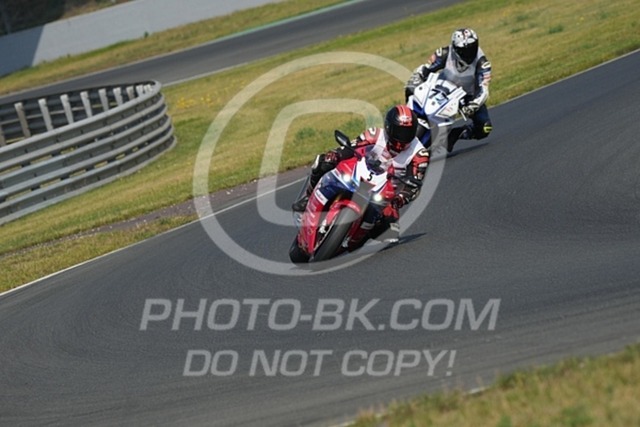 2024_08_15_PBK_13394 | Sportfotografie; SlowMotion; Video; Rennstrecke; Hafeneger; Speer; Racing; RSE; BMW; CBO; Trackday; Motorsportarena; Hockenheimring; Brno; Most; Barcelona; Valencia