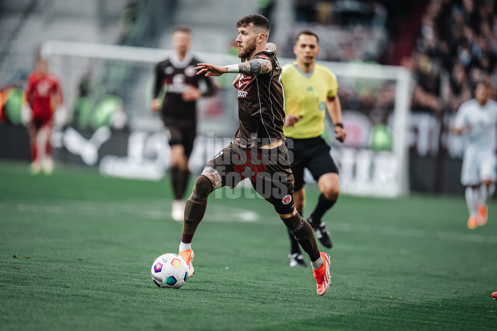 Fußball | Männer | Saison 2023/2024 | 2. Fußball-Bundesliga | 31. Spieltag | FC St. Pauli vs. FC Hansa Rostock | 26.04.2024 | sportfotografie mit justus stegemann