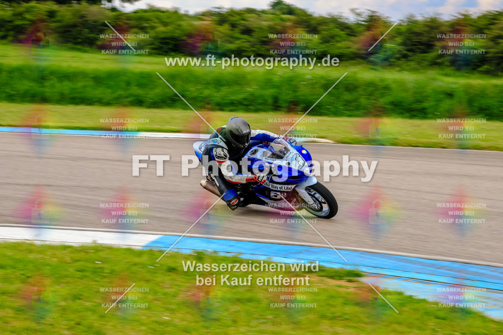 MotoTeam-9465 | Hier findet Ihr Bilder von Touristenfahrten auf der Nürburgring Nordschleife oder von anderen Veranstaltungen die ich besucht habe. Viel Spass beim Durch Schauen 