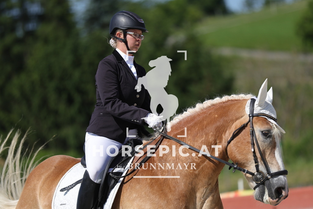 0P6A0126 | Willkommen bei Brunnmayr - Design & Fotografie – Ihrem Spezialisten für Reitturniere und Pferdeveranstaltungen in Oberösterreich, Salzburg und Bayern! Seit über 17 Jahren sind wir leidenschaftlich dabei.