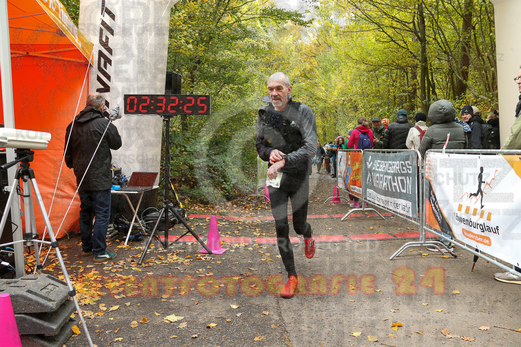251026_1234_EX1_0687 | Sportfotografie im Rhein-Sieg Kreis, Köln, Bonn, NRW, Rheinland Pfalz, Hessen, etc. Unser Tätigkeitsfeld umfasst den Laufsport vom Volkslauf über den Marathon, Duathlon, Triathon bis zum Ultralauf wie Kölnpfad Ultra oder Schindertrail.