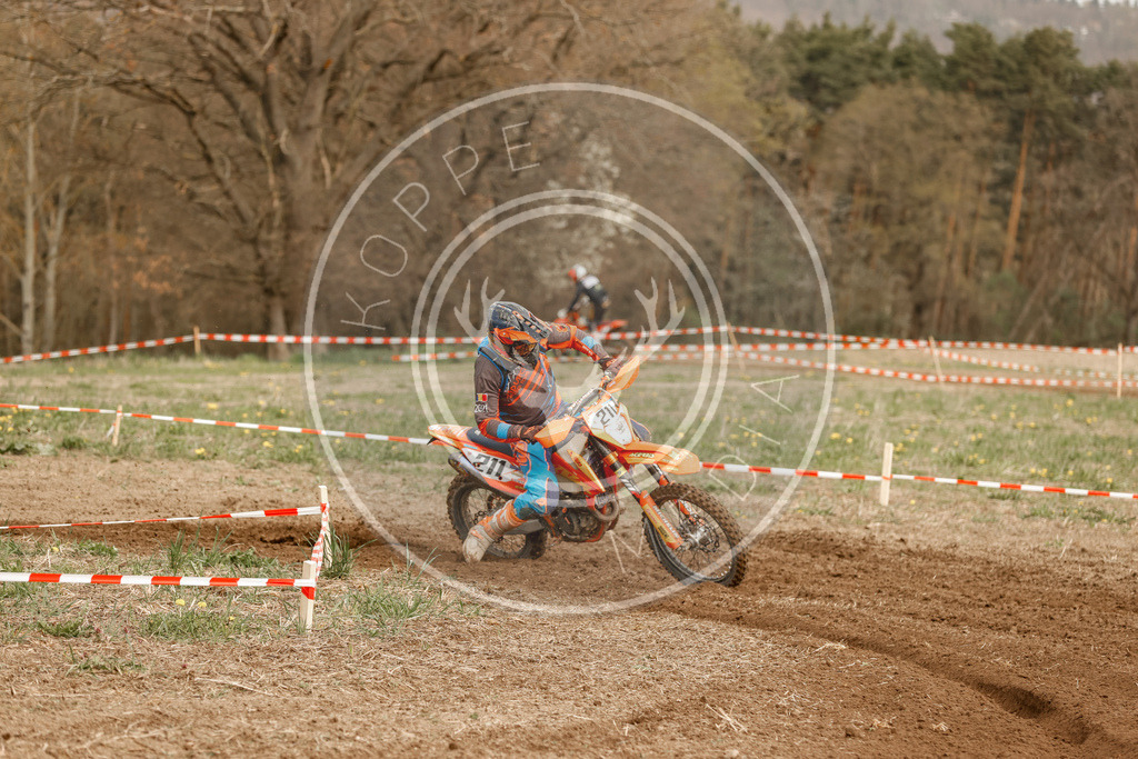 4TaktLauf1-772 | koppe-media - Realisiert mit Pictrs.com