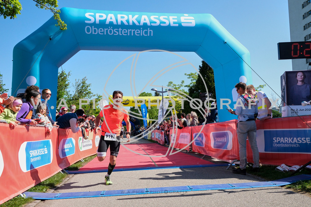 ..... | LINZ,AUSTRIA,27.April 24, Int. 3 Brückenlauf Linz  , Image shows: Photo: WAPICS / Michael ring