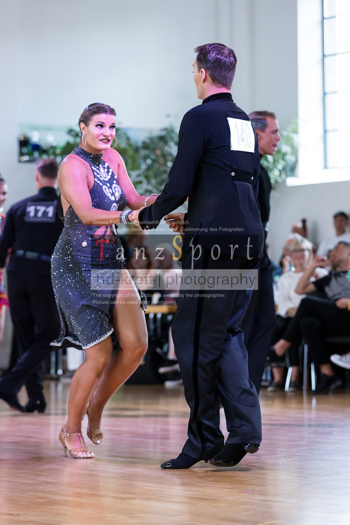 20240616_D-Cup-HGR-Latein_3664 | Tanzsportbilder, Standardtanz, Lateintanz, WDSF, DTV, LTVB, dancecomp, goc, hessen tanzt, blaues band der spree, walzer, tango, wiener walzer, slowfox, quickstepp, samba, rumba, cha-cha-cha, paso doble. jive, hd-kroft photography, turniertanzsport