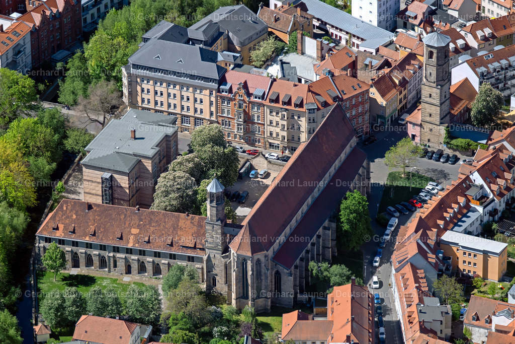 4026649 | ERFURT 07.05.2020 Evangelisches Ratsgymnasium und Kirchengebäude der " Predigerkirche " an der Predigerstraße in Erfurt im Bundesland Thüringen, Deutschland. // Church building of " Predigerkirche " on Predigerstrasse in Erfurt in the state Thuringia, Germany. Foto: Gerhard Launer