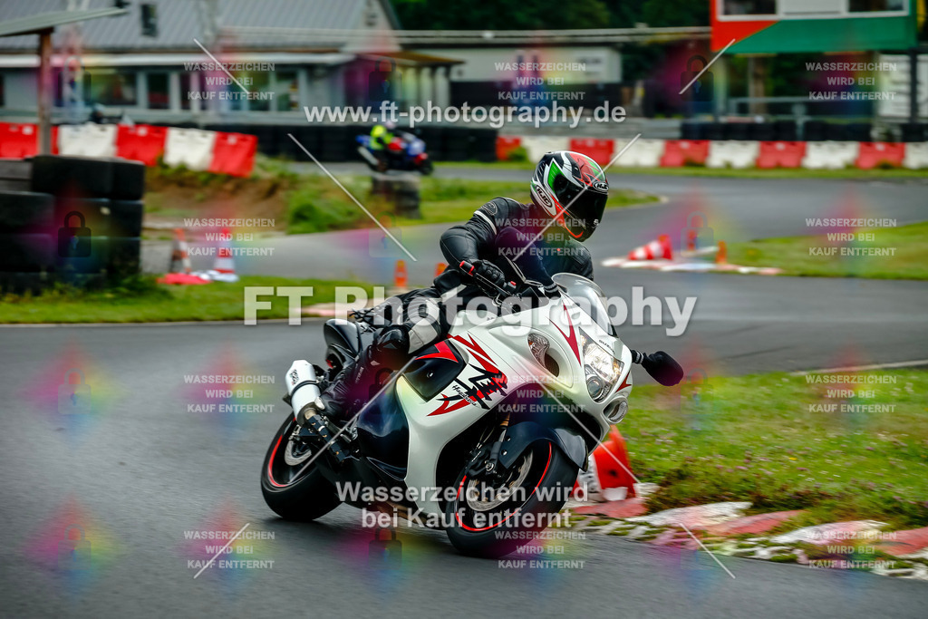 VBK-3503 | Hier findet Ihr Bilder von Touristenfahrten auf der Nürburgring Nordschleife oder von anderen Veranstaltungen die ich besucht habe. Viel Spass beim Durch Schauen 