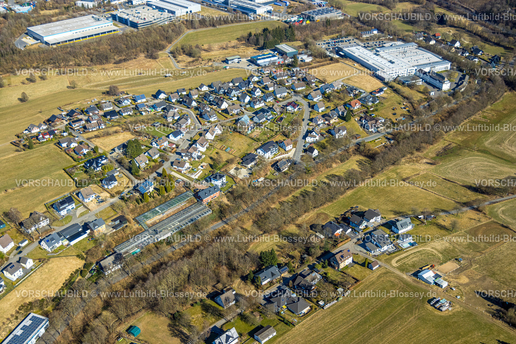 Wenden250307663Hillmicke | Luftbild, EMG Automation GmbH im Gewerbegebiet Industriestraße, Wohngebiet an der Poststraße, Hillmicke, Wenden, Sauerland, Nordrhein-Westfalen, Deutschland