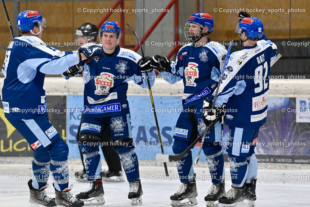 EC Spittal Hornets vs. ESC Steindorf 10.2.2024 | Jubel ESC Steindorf Mannschaft, #18 Pewal Martin, #46 Maurer Julian, #69 Kreuzer Philipp, #92 Ratz Patrick