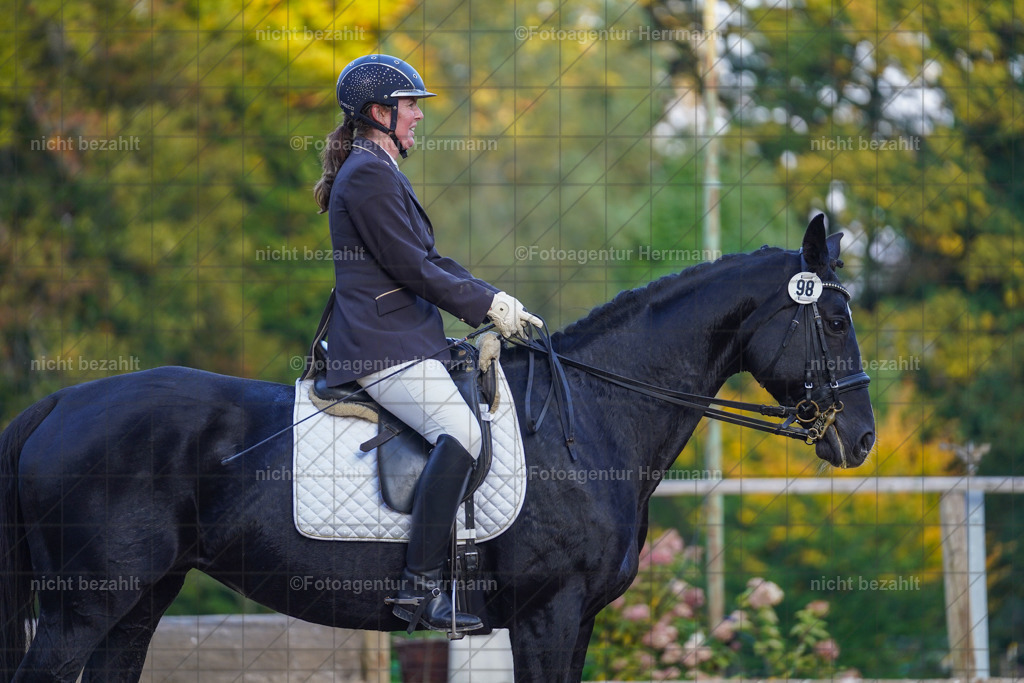 20221007-FAH00574 | Diessen am Ammersee, 2022, Dressur- und Springturnier, Reitsportbilder, Turnierfotografen Bayern, Pferdefotografen, Fotoagentur Herrmann, Turnierbilder