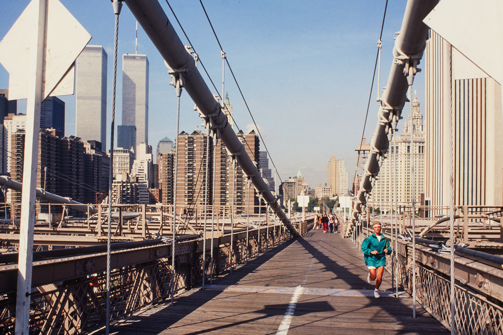 08USA_NYC_WashingtonBridge_Okt1992_8080 | Beegebilder online. 
BIldarchiv von Beege Fotodesign mit ausgewählten Werken, die sich besonders gut für die Dekoration Ihrer Räume oder Wände eignen. 