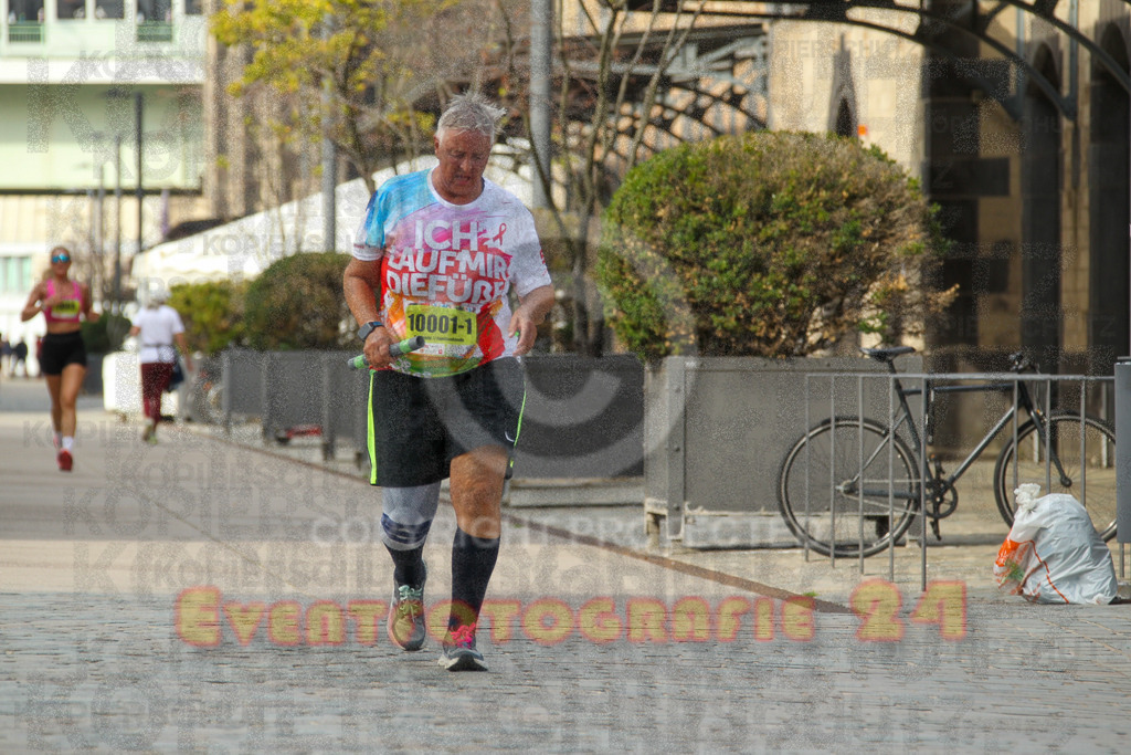 250920_1512_EV4_8240 | Sportfotografie im Rhein-Sieg Kreis, Köln, Bonn, NRW, Rheinland Pfalz, Hessen, etc. Unser Tätigkeitsfeld umfasst den Laufsport vom Volkslauf über den Marathon, Duathlon, Triathon bis zum Ultralauf wie Kölnpfad Ultra oder Schindertrail.