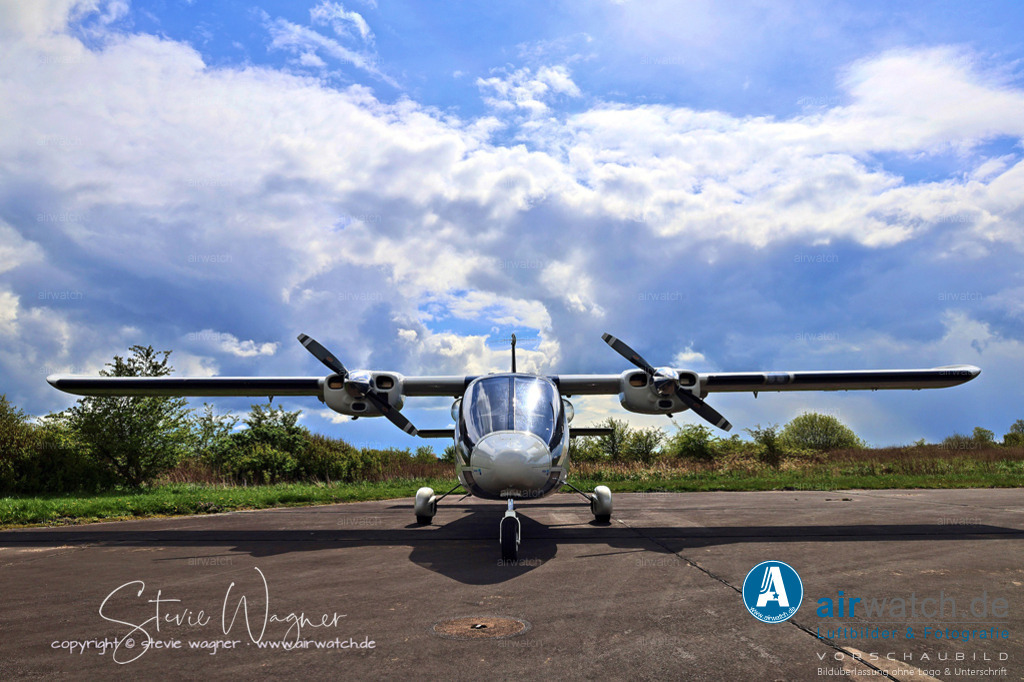 Bioflight - Vulcanair P68 Observer 2  | Bioflight betreibt eine Flotte von Vulcanair P68 Observer 2-Flugzeugen, die für ihre Stabilität und Zuverlässigkeit bei Vermessungsmissionen bekannt sind. Diese Flugzeuge sind für eine hervorragende Steuerbarkeit auch bei niedrigen Fluggeschwindigkeiten mit einer sauberen Stallgeschwindigkeit von 85 Knoten oder 157 km / h ausgelegt. Das Observer 2-Modell verfügt über eine vollständige Plexiglas-Nase, die eine uneingeschränkte Sicht nach vorne ermöglicht und sich für verschiedene Anwendungen eignet, einschließlich Strafverfolgung und Besichtigung.