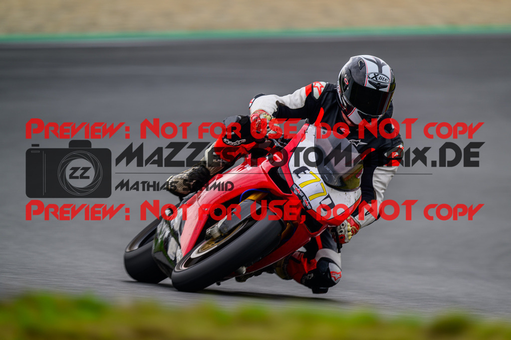 MaZZes_FotoMatrix_240724_6007705_6235 | GELB