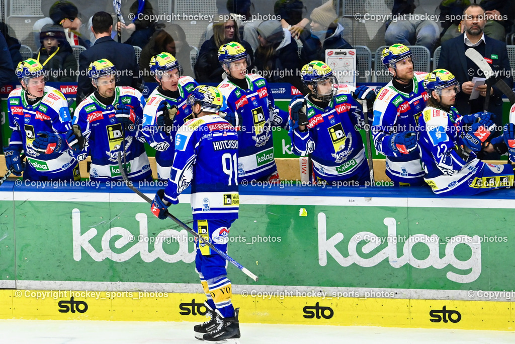 EC IDM Wärmepumpen VSV vs. Pioneers Vorarlberg | Jubel Spielerbank EC VSV, #91 Nick Hutchison EC VSV, Pierre Allard Headcoach EC VSV, EC IDM Wärmepumpen VSV vs. Pioneers Vorarlberg, EC IDM Wärmepumpen VSV vs. Pioneers Vorarlberg am 22.02.2026 in Villach (Stadthalle Villach), Austria, (Photo by Bernd Stefan)