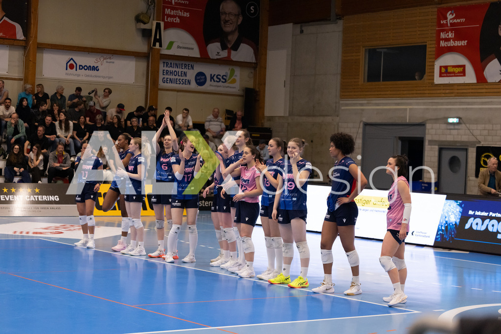 Volleyball I Frauen I Saison 2025-2026 I Volleyball NLA | Women I 1/2 Finals I  VC Kanti Schaffhausen - Sm'Aesch Pfeffingen I 18.03.2026 | Sm'Aesch Pfeffingen - Team - Realisiert mit Pictrs.com