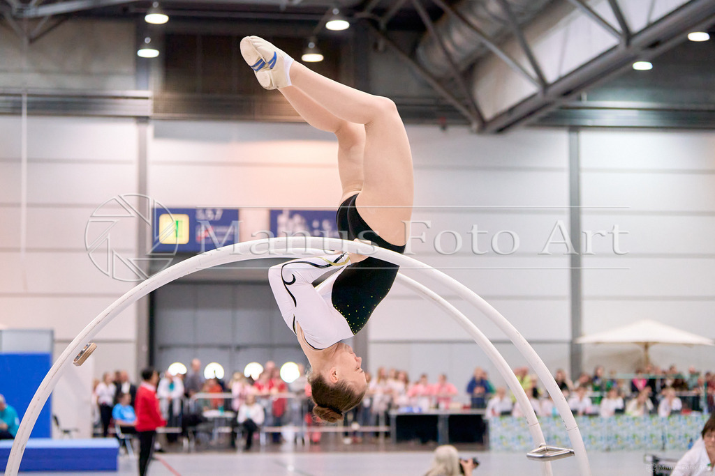 A-DSC00699 | Professionelle Sportfotografie in Hamburg, Schleswig-Holstein und Niedersachsen – spezialisiert auf Rhönrad, Geräteturnen, Leistungsturnen und rhythmische Sportgymnastik. Bundesweite Begleitung von Rhönrad-Events. Jetzt Sport-Fotos - Realisiert mit Pictrs.com
