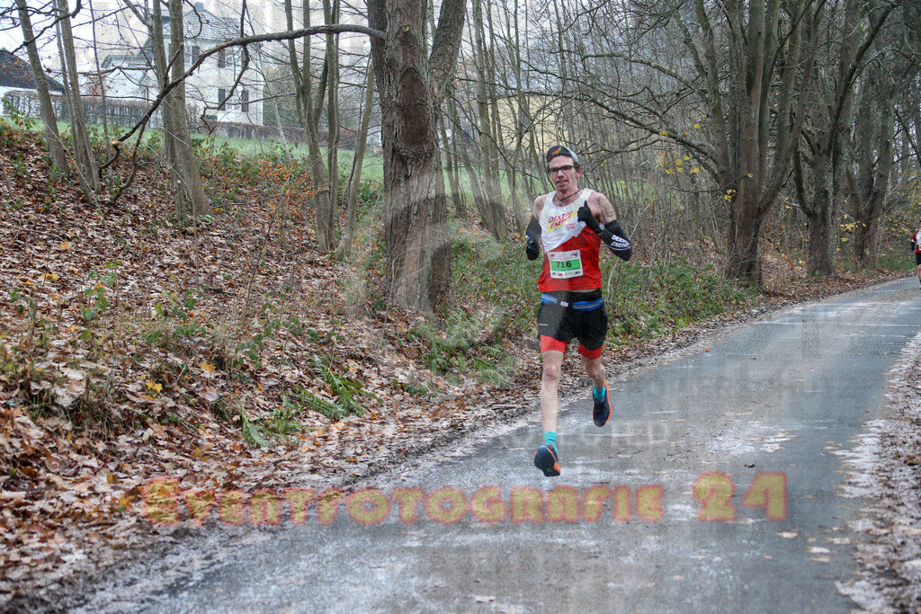 221211_0928_EX1_3480 | Sportfotografie im Rhein-Sieg Kreis, Köln, Bonn, NRW, Rheinland Pfalz, Hessen, etc. Unser Tätigkeitsfeld umfasst den Laufsport vom Volkslauf über den Marathon, Duathlon, Triathon bis zum Ultralauf wie Kölnpfad Ultra oder Schindertrail.