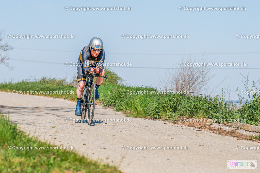 398_AR6_8097 | Neusiedlersee Radmarathon 2026@sportshot_your_pictrs #yourpictures#roadtowm2029 #nrm #neusiedlerseeradmarathon #neusiedlersee #neusiedlerseetourismus #burgenland #mörbisch #nrm26 #burgenlandtourismus #voglundco #poweredbyburgenlandtourismus #radsport #rad #marathon #ucigranfondo #visitburgenland #ucigranfondoworldseries