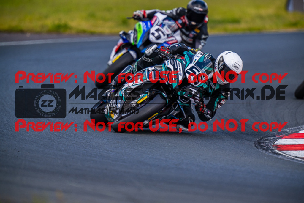 MaZZes_FotoMatrix_220522_7195 | Fotograf Mathias Schmid
Sportfotograf,
Eventfotograf,
Hochzeitsfotograf,
Portraitfotograf