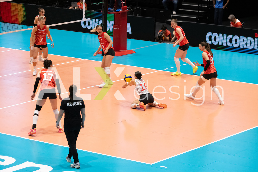 Austria v Switzerland - CEV European League Women | KRIENS, SWITZERLAND - JUNE 14: FABIANA MOTTIS of Switzerland defending during the CEV European League match between Austria and Switzerland at Pilatus Arena on June 14, 2026 in Kriens, Switzerland. - Realisiert mit Pictrs.com