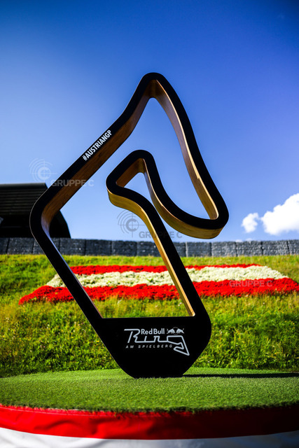 DTM725_091116295201656JS_JS | DTM, 13. + 14. Rennen Red Bull Ring by VKB-Bank 2025 - Foto: Gruppe C Photography - Realisiert mit Pictrs.com