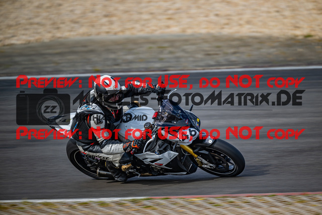 MaZZes_FotoMatrix_230719_7485 | GELB