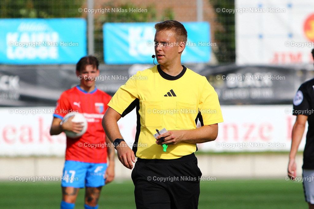 NH_Teutonia05_SVDrochtersenAssel_RegionalligaNord_15092024 | Florian Lisiak (Schiedsrichter)Fußball I Herren I Regionalliga Nord I Saison 2024-2025 I 9. Spieltag I Teutonia 05 - SV Drochtersen/Assel I 15.09.2024 I Stadion Hoheluft