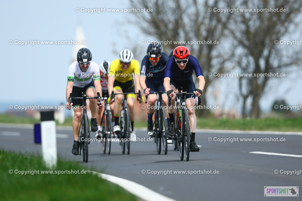 882_TRA56150 | Neusiedlersee Radmarathon 2026@sportshot_your_pictrs #yourpictures#roadtowm2029 #nrm #neusiedlerseeradmarathon #neusiedlersee #neusiedlerseetourismus #burgenland #mörbisch #nrm26 #burgenlandtourismus #voglundco #poweredbyburgenlandtourismus #radsport #rad #marathon #ucigranfondo #visitburgenland #ucigranfondoworldseries