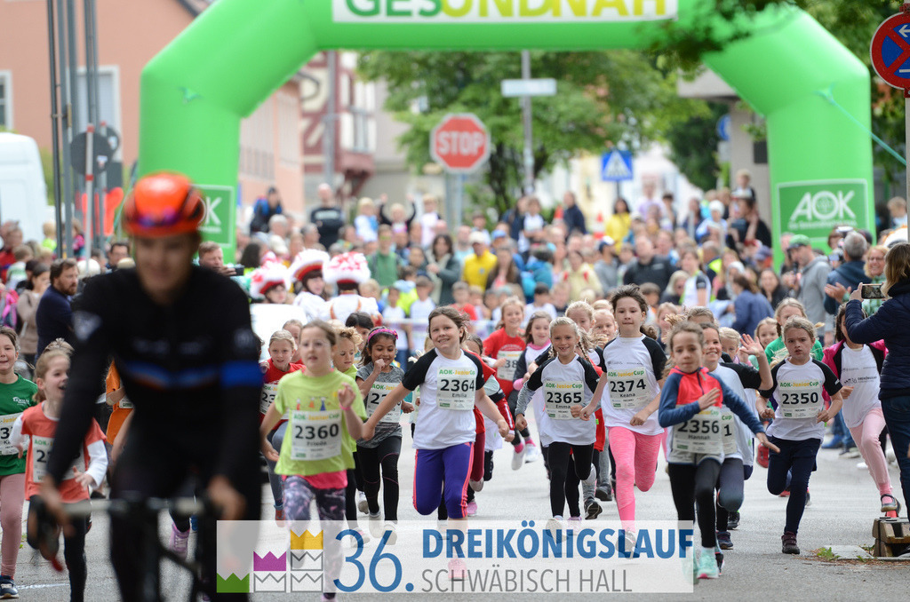 AOK Junior Cup 400m | 3Königslauf 2022 AOK Junior Cup 400m - Realisiert mit Pictrs.com