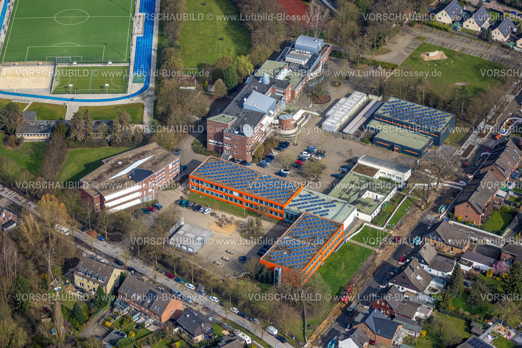 Bottrop260306471 | Luftbild, Willy Brandt-Gesamtschule mit Solardach, Eigen, Bottrop, Ruhrgebiet, Nordrhein-Westfalen, Deutschland