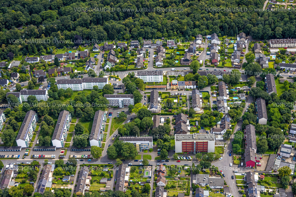Duisburg240704404-Sued | Luftbild, Duisburg-Süd, Wohngebiet Mietshäuser um die Hahnenkleestraße und Einfamilienhäuser Am Finkenacker, Ungelsheim, Duisburg, Ruhrgebiet, Nordrhein-Westfalen, Deutschland