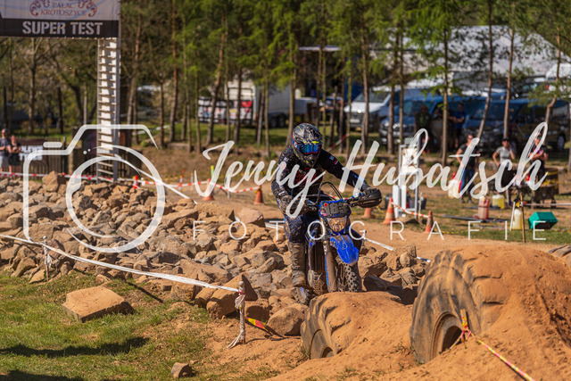JHF.ECHT.3h.Samstag.37 | jennyhubatsch-endurofotografie