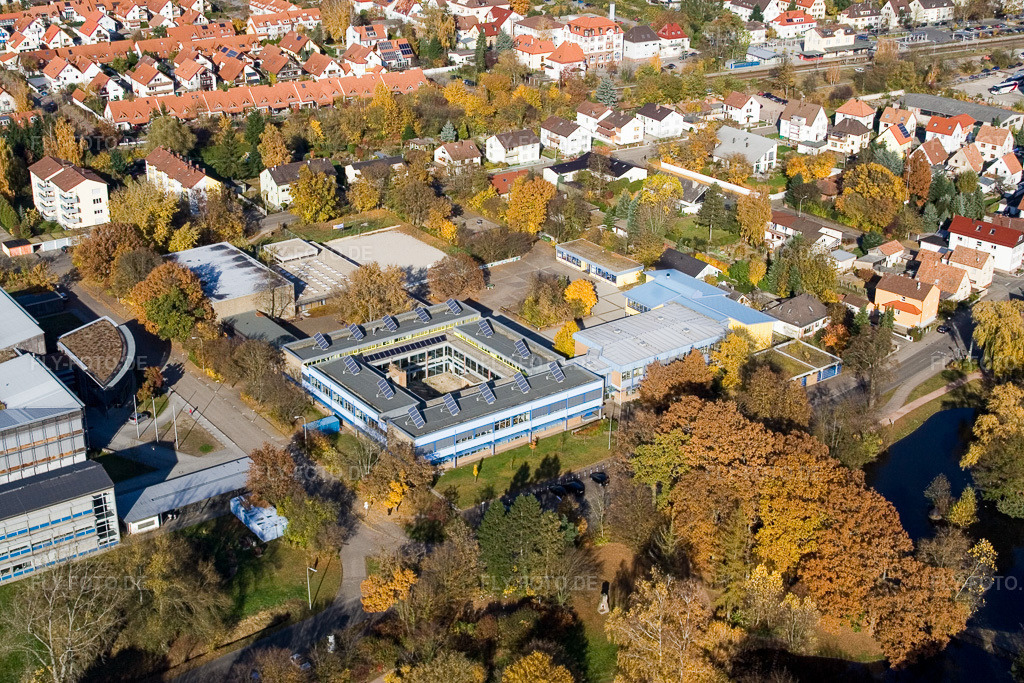 Luftbild: Realschule plus Kandel in Kandel im Bundesland Rheinland-Pfalz in Deutschland. Foto: IMG_8805.jpg vom 05.11.2007 durch Werner Riehm/FLY-FOTO.de