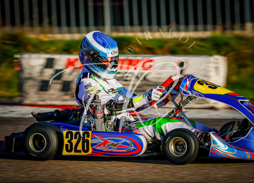 BAC7AC4C-181F-4893-9D42-CBE982394DBA | traudl_s_fotos