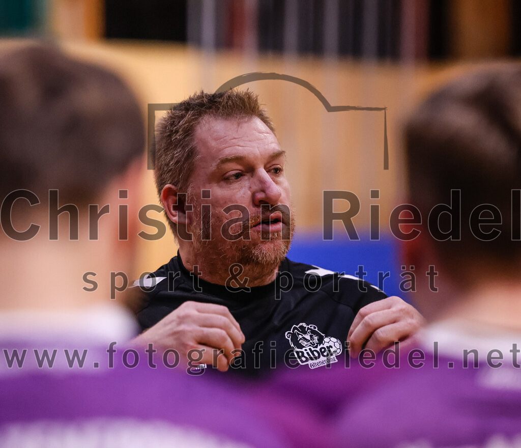 2024-11-09_030_SpVgg_Altenerding_II_gegen_HC_Deggendorf | Erding, Deutschland, 09.11.2024:Handball, Bezirksliga Männer Ost 2024 / 2025, 4. Spieltag, SpVgg Altenerding II gegen HC Deggendorf, Endergebnis: 25:24Foto: Christian Riedel / fotografie-riedel.net
