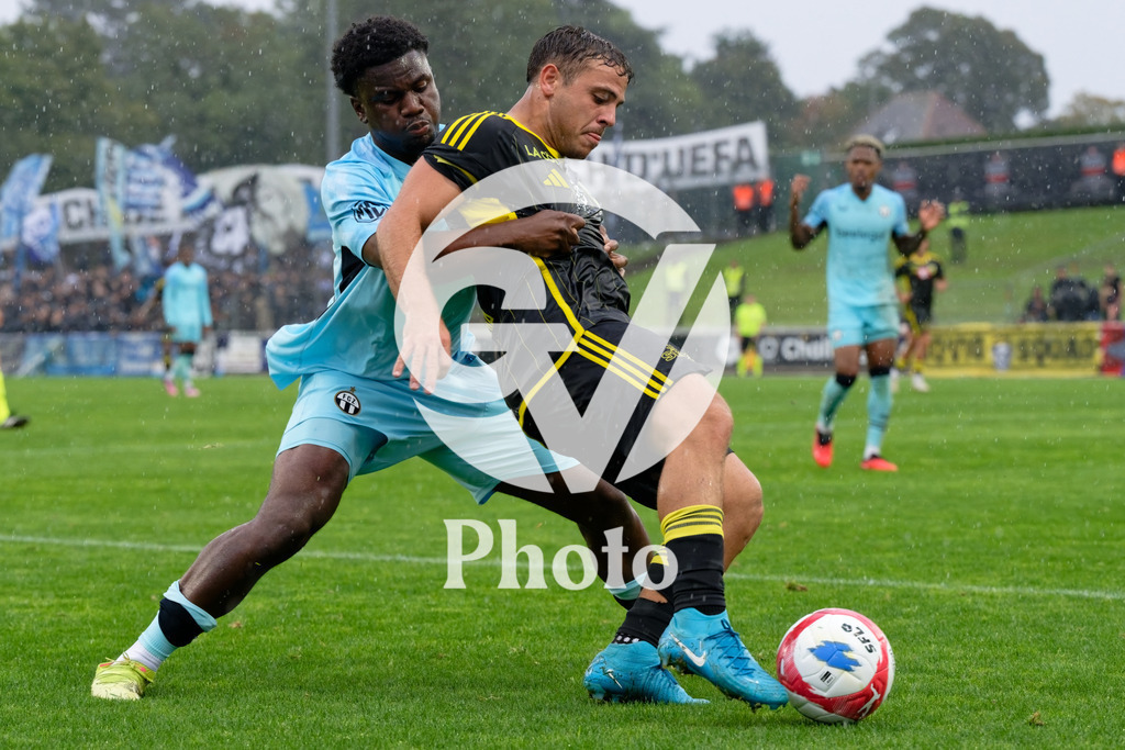 073_DZ8_5705 | Schweiz AXA Womens Super League 2025/26, FC Thun vs FC Luzern - Stockhorn Arena, Thun: 