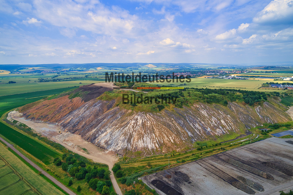 roßleben_3_0010 | Die schönsten Luftbilder von Sachen-Anhalt & Mitteldeutschland als Bilddatenbank zur kommerziellen Nutzung. Nutzen Sie unsere Erfahrung seit 2005 in der Luftbildfotografie. - Realisiert mit Pictrs.com