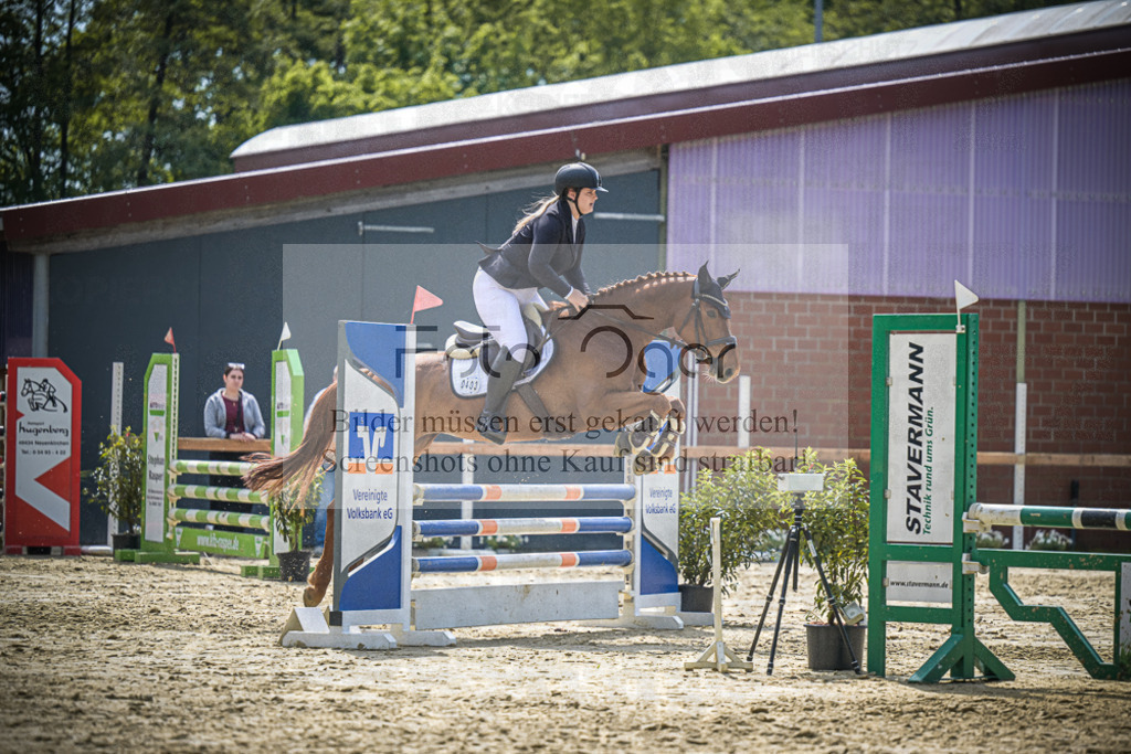 DOS_0012 | Entdecke hochwertige Reitturnierfotos von Foto Oger. Professionell, emotional und authentisch – jetzt Lieblingsmomente im Shop bestellen.Deutschlandweite Turnierfotografie. - Realisiert mit Pictrs.com
