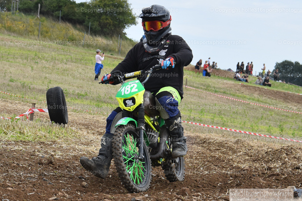 DSC_0839 (2) | Sportfotografie , Motorsport, Motoross, Reitsport, Mointainbike, Enduro,
Landschaft , Outdoor, Eventfotografie, Landschaft, Bilder online bestellen - Realisiert mit Pictrs.com