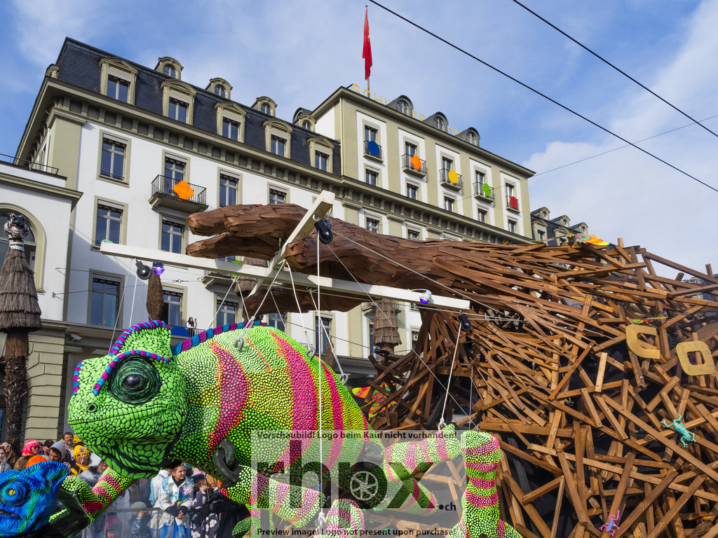 Fritschi-Umzug Luzern 2026 | Foto-Standort: Schweizerhof Luzern - Realisiert mit Pictrs.com