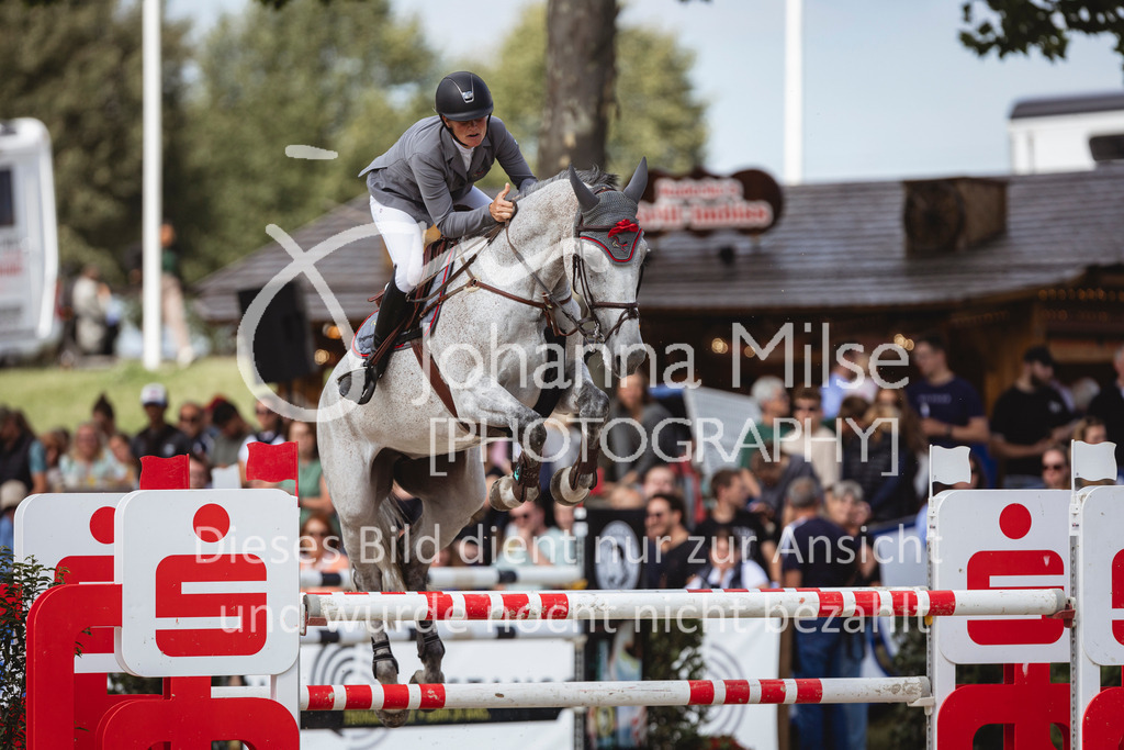 240714_BHO_GroßerPreis-662 | Deine schönsten Turniermomente als professionelle Fotos! Entdecke hochwertige Pferdesport-Fotografie im Online-Shop. Jetzt Fotos finden & bestellen!