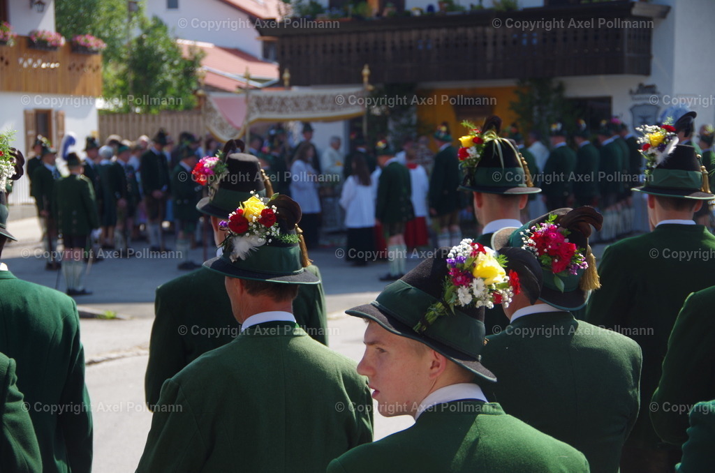 IMGP3575 | fotografiert von Axel PollmannLeonhardi Wallfahrt Benediktbeuern und Murnau, Fronleichnam, Fasching, Landschaft im Loisachtal und Benediktbeuern  - Realisiert mit Pictrs.com