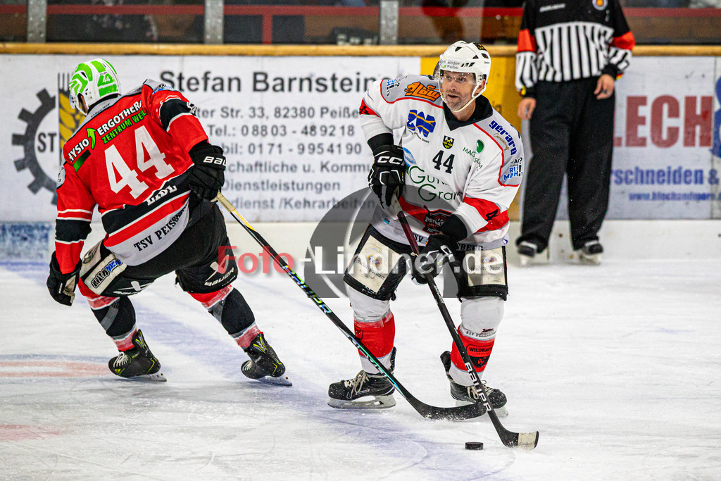 TSV Peißenberg Miners vs Legenden 20 TSV Peißenberg | TSV Peißenberg Legenden 20 Jahre Bayernliga, TSV Peißenberg Miners vs Legenden 20 TSV Peißenberg,Daniel Lenz (Legenden 44) in Aktion,2024-09-13 in Peißenberg (Eisstadion)Daniel Lenz (Legenden 44)Copyright: WolfgangxLindner