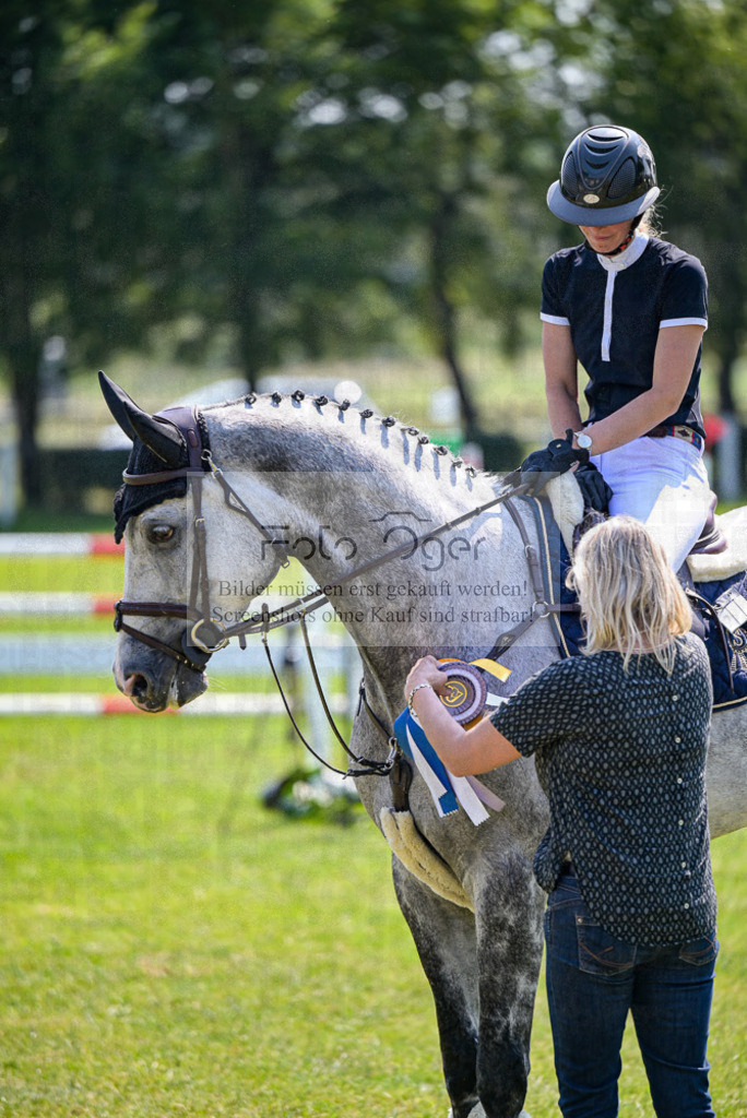 Reitturnier Voxtrup | Entdecke hochwertige Reitturnierfotos von Foto Oger. Professionell, emotional und authentisch – jetzt Lieblingsmomente im Shop bestellen.Deutschlandweite Turnierfotografie. - Realisiert mit Pictrs.com