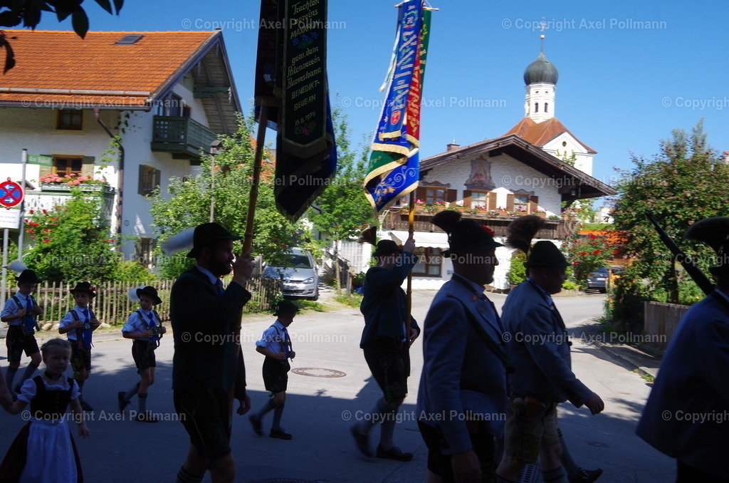 IMGP5179 | fotografiert von Axel PollmannLeonhardi Wallfahrt Benediktbeuern und Murnau, Fronleichnam, Fasching, Landschaft im Loisachtal und Benediktbeuern  - Realisiert mit Pictrs.com