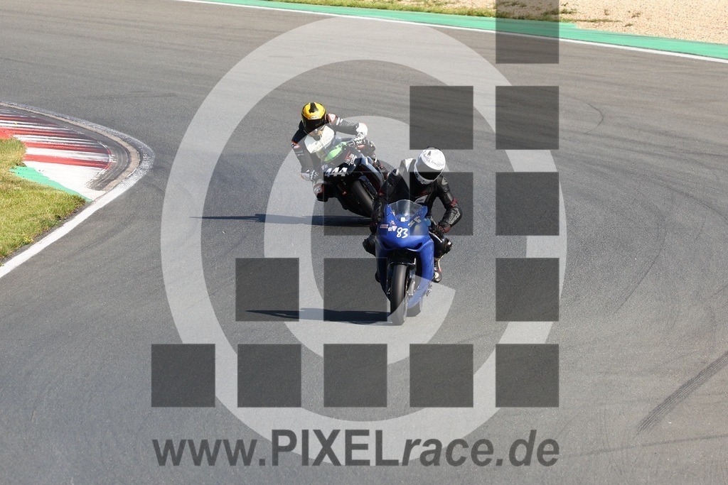 0083-20240718_02832 | Schöne Erinnerungen an spannende Momente - das festzuhalten ist unser Job. PIXELrace.de ist seit 2003 auf den Rennstrecken Europas unterwegs um die Action draußen beim Fahren und die wunderbare Stimmung imm Fahrerlager für euch einzufangen.